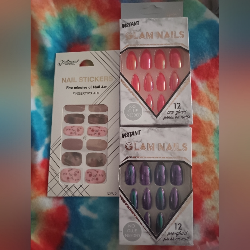 Instant Glam Nails. And Glam Nail Stickers.